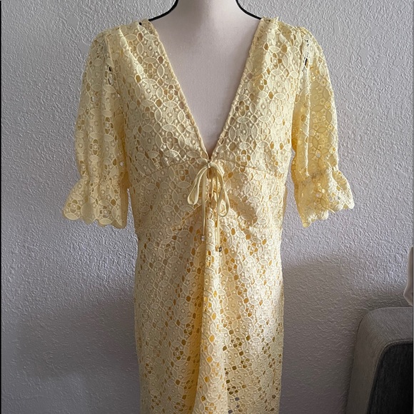 Michael Kors Floral Medallion Lace Dress - Picture 3 of 7